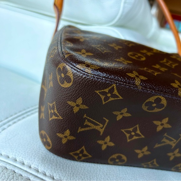 Louis Vuitton Looping bag - Picture 4 of 16